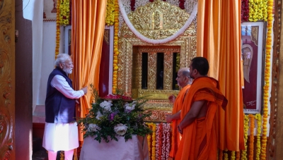 ಕನಕನ ಕಿಂಡಿಗೆ ಚಿನ್ನದ ಕವಚ, 1 ಲಕ್ಷ ಭಕ್ತರಿಂದ ಸಾಮೂಹಿಕ ಭಗವದ್ಗೀತೆ ಪಠಣ : ಪ್ರಧಾನಿ ಮೋದಿ ಉಡುಪಿ ಭೇಟಿ 