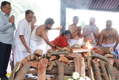 ಚಾಮುಂಡಿ ಬೆಟ್ಟದ ಪಾದದ ಬಳಿಯ ರುದ್ರಭೂಮಿಯಲ್ಲಿ ನೆರವೇರಿದ ಡಾ. ಎಸ್.ಎಲ್.ಭೈರಪ್ಪ ಅಂತ್ಯಕ್ರಿಯೆ 