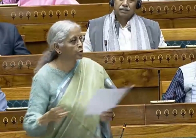  ಯುಪಿಎ ತೈಲ ಬಾಂಡ್‌ಗಳ ಕುರಿತು ಕಾಂಗ್ರೆಸ್ ಪಕ್ಷವನ್ನು ತರಾಟೆ ತಗೆದುಕೊಂಡ ಹಣಕಾಸು ಸಚಿವೆ ಸೀತಾರಾಮನ್ | JANATA NEWS