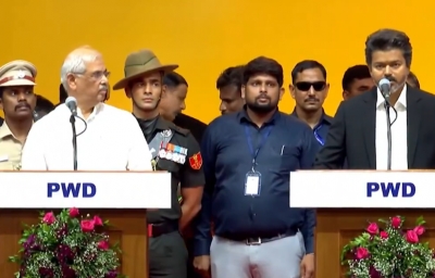 ತಮಿಳುನಾಡು ಮುಖ್ಯಮಂತ್ರಿಯಾಗಿ ಟಿವಿಕೆ ಮುಖ್ಯಸ್ಥ ವಿಜಯ್ ಪ್ರಮಾಣ ವಚನ ಸ್ವೀಕಾರ 